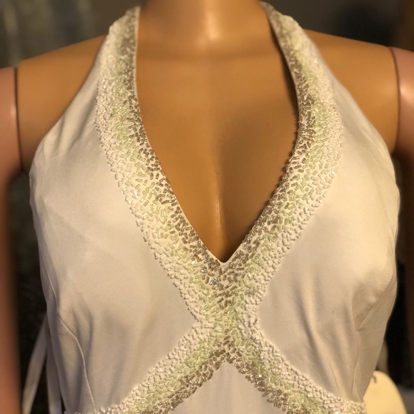 Elegant White Halter Maxi Dress - Picture 2 of 8